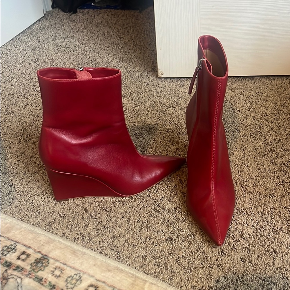 Wedge boots